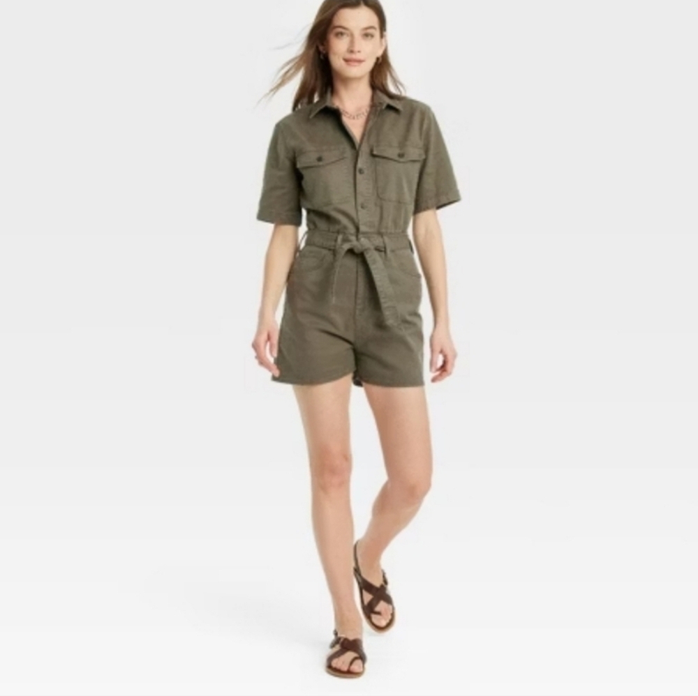 Universal Thread Women's Short Sleeve Olive Green Jumpsuit Collared Romper - 14